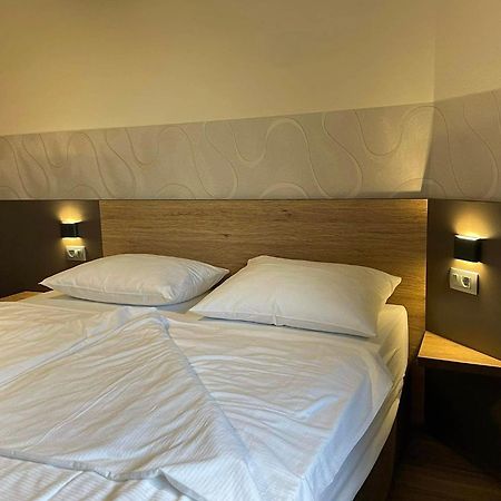 Hotel Roskar 프루이 외부 사진
