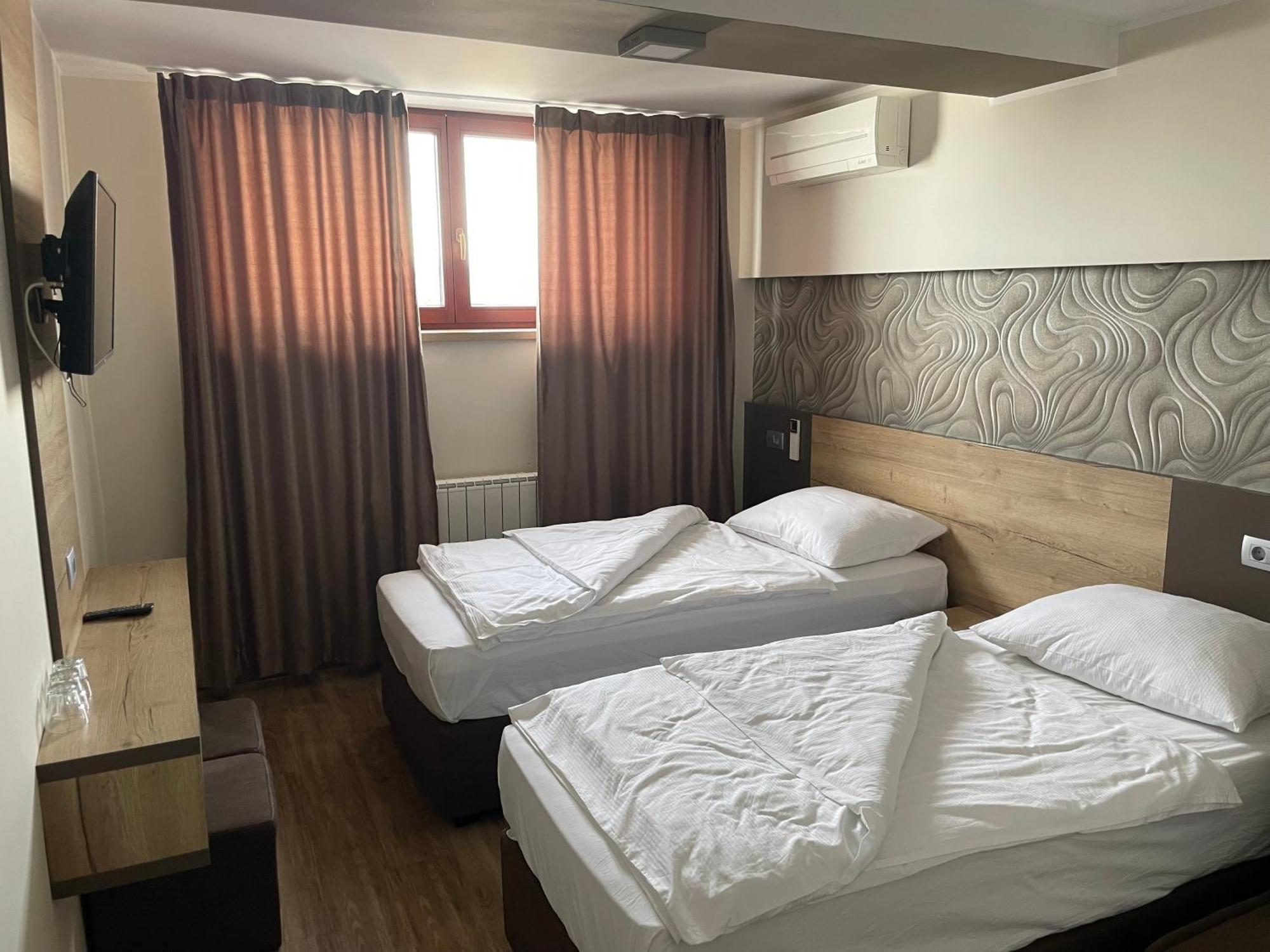 Hotel Roskar 프루이 외부 사진