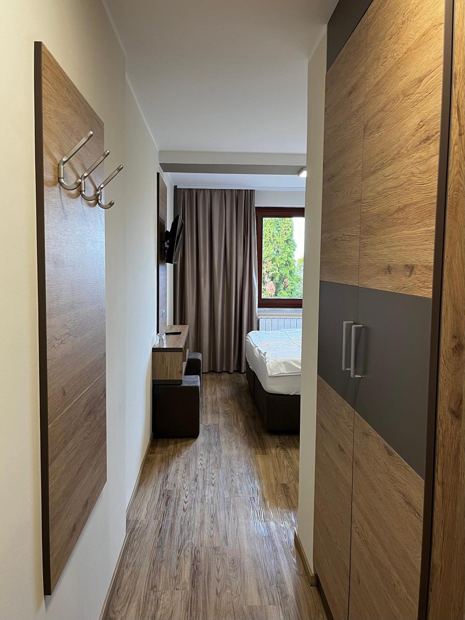 Hotel Roskar 프루이 외부 사진